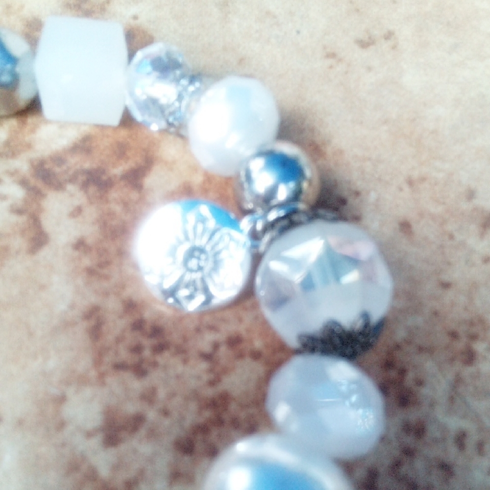 Chic Silver and White Beaded Bracelet